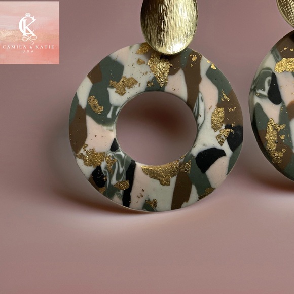 Clay Earrings - Picture 3 of 4